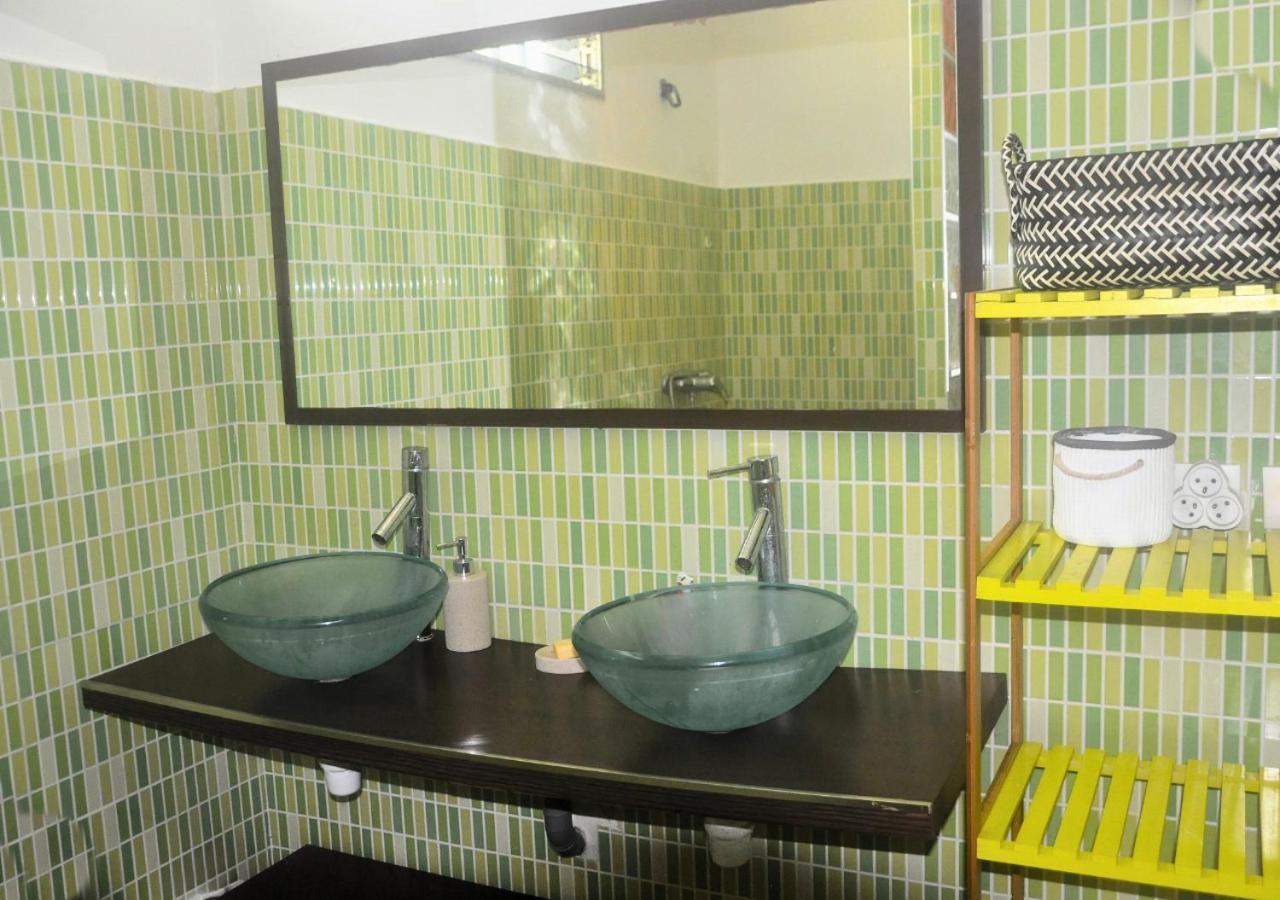 Villa Leila サント・ローズ エクステリア 写真